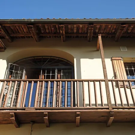 Ca' Becca-bioglio La Casa Dei Giardini *