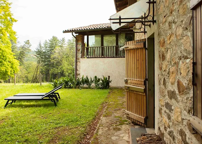Ca' Becca-bioglio La Casa Dei Giardini