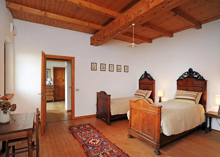 Villa Ca' Becca-bioglio La Casa Dei Giardini Bioglio