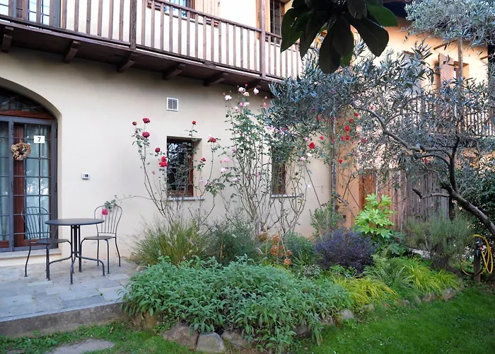 Villa Ca' Becca-bioglio La Casa Dei Giardini