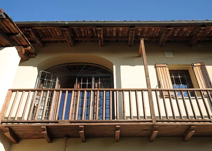 Ca' Becca-bioglio La Casa Dei Giardini *