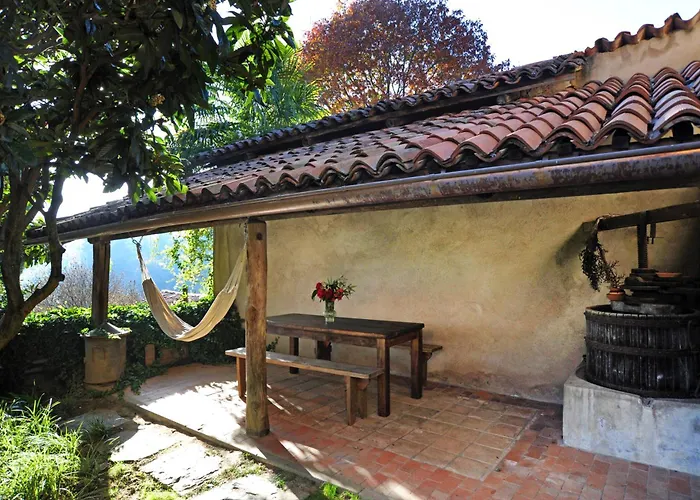 Ca' Becca-bioglio La Casa Dei Giardini *